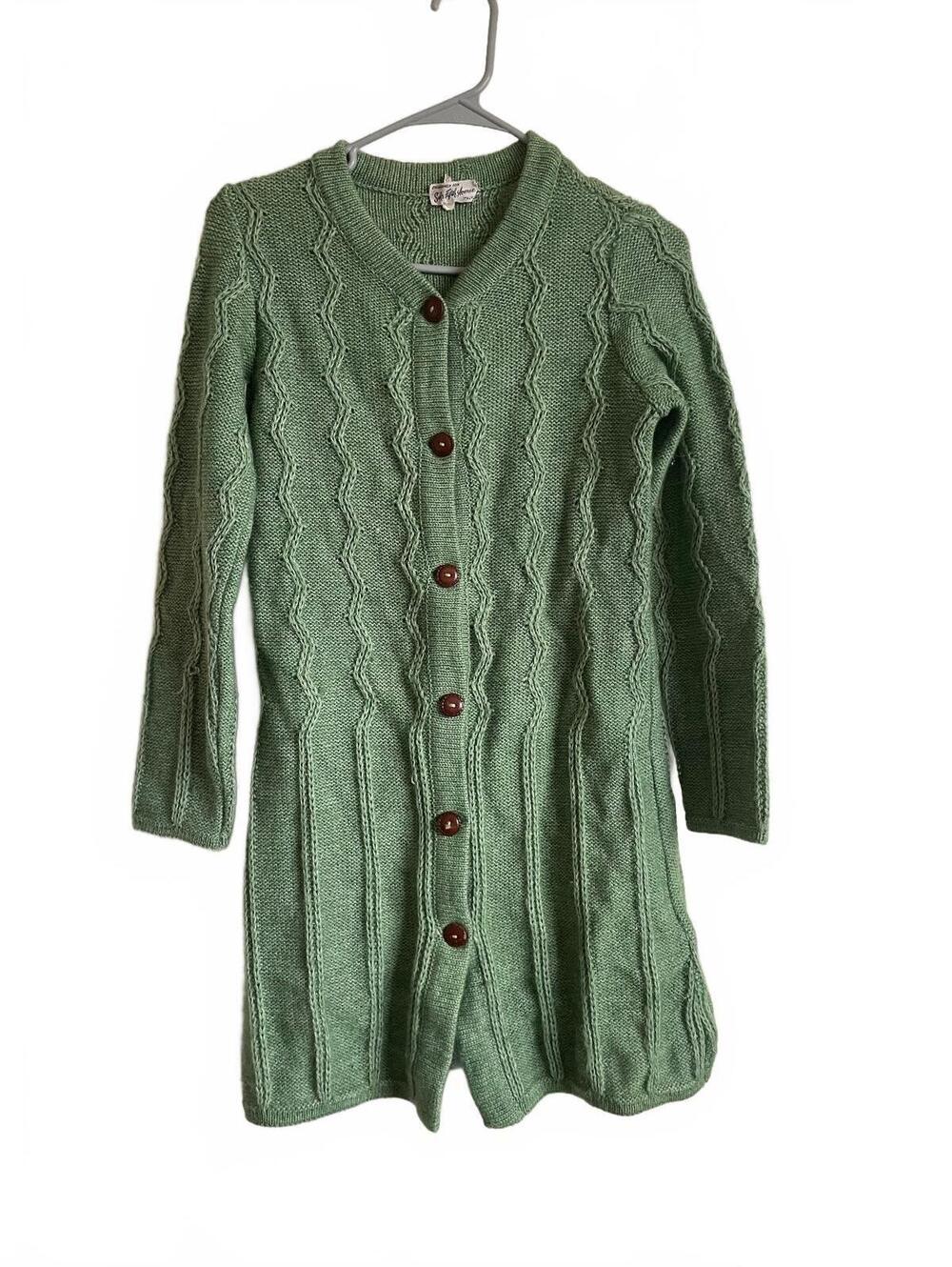 Saks Fifth Avenue vintage 60’s 70’s Italy green knit button-front cardigan dress
